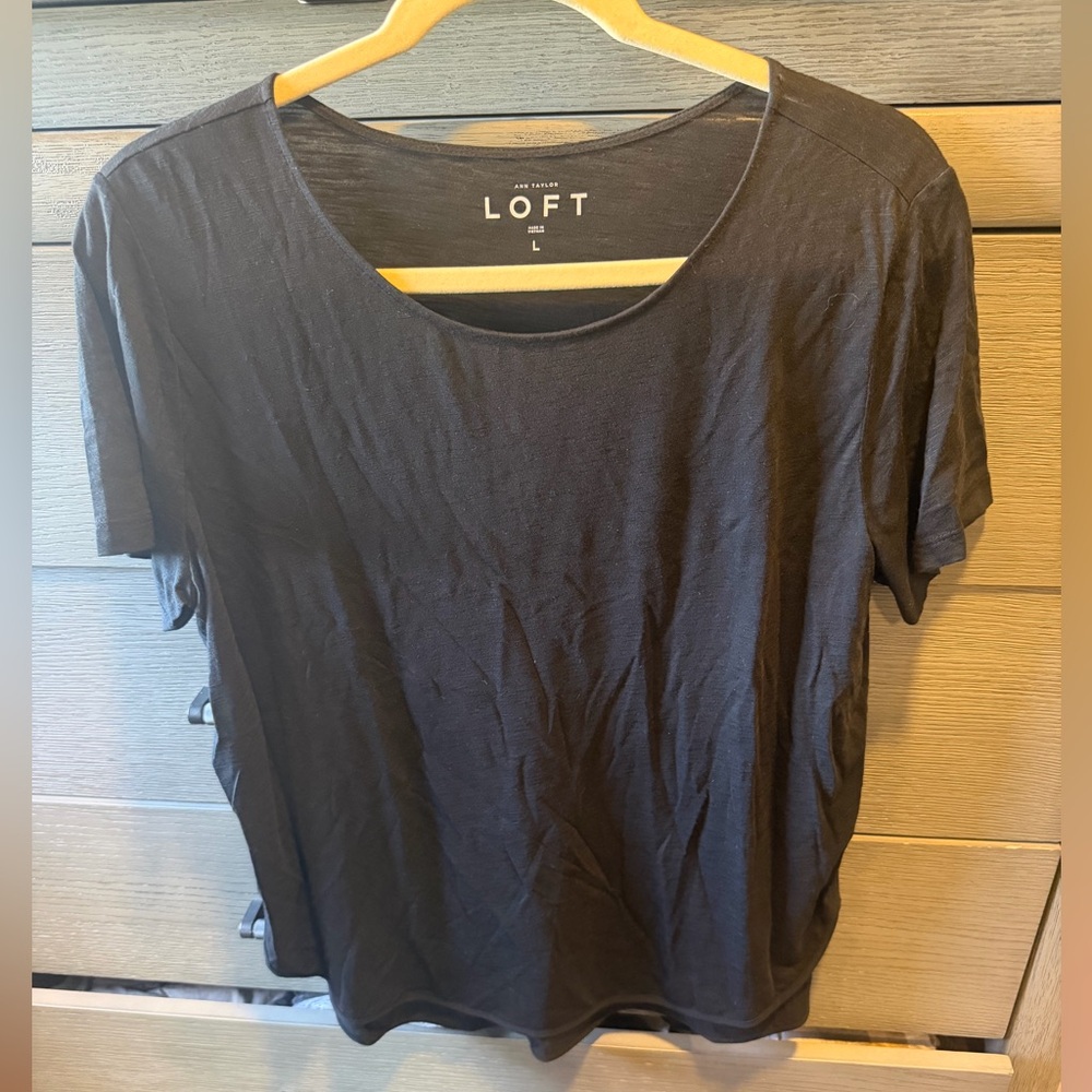 LOFT Women's Black Tee Size Large